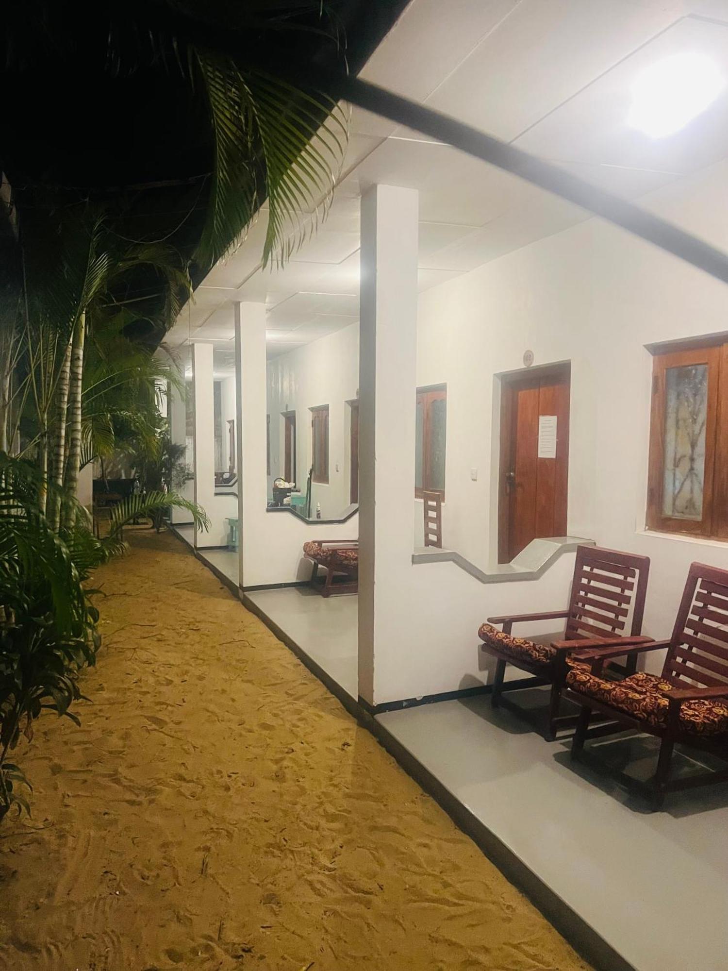 Moxy Bay Arugambay Hotel Arugam Bay Luaran gambar